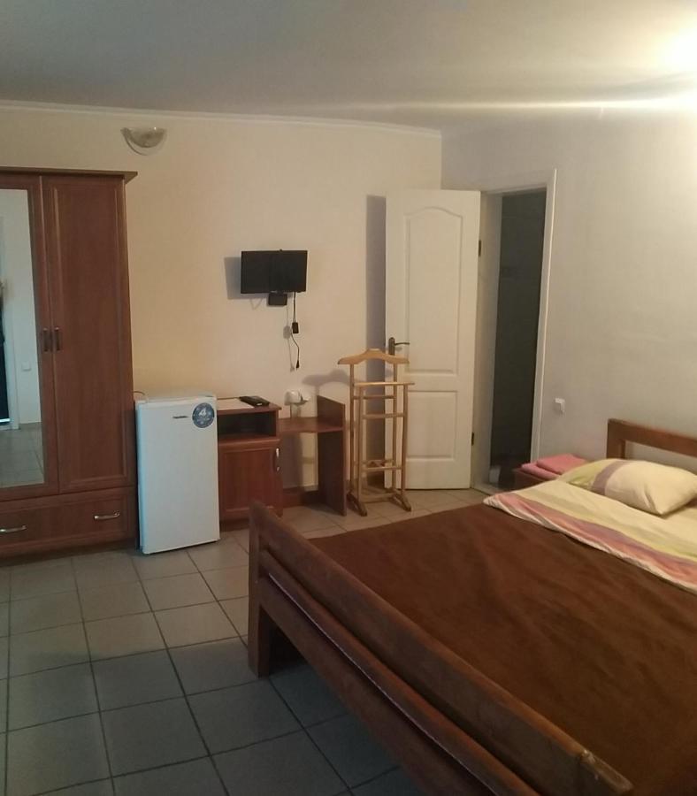 Отель Белый Камень Shevchenkiva Extérieur photo